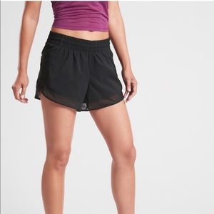 Athleta Mesh Racer Run Short 4”